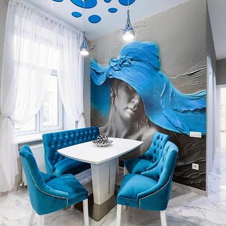 Rynok Square City Center Two Bedroom Apartment! Лвив Екстериор снимка
