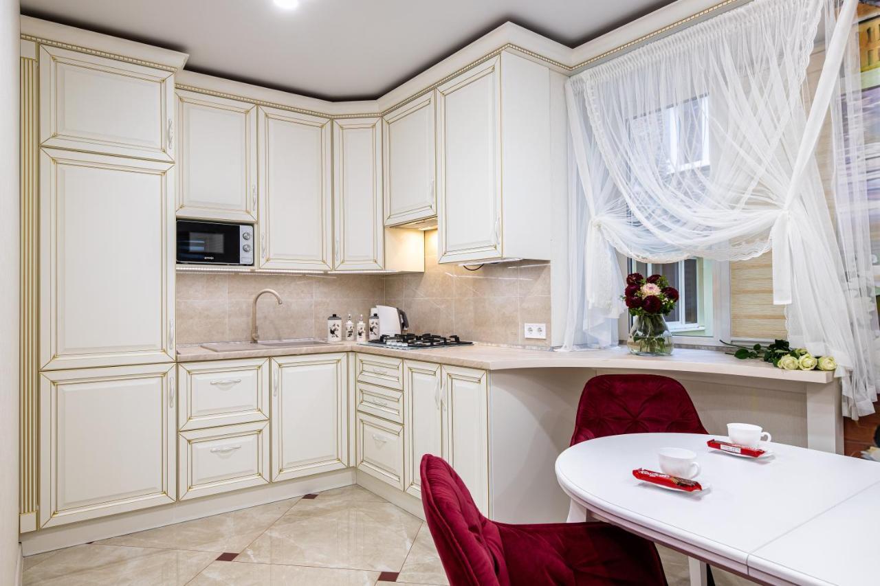 Rynok Square City Center Two Bedroom Apartment! Лвив Екстериор снимка